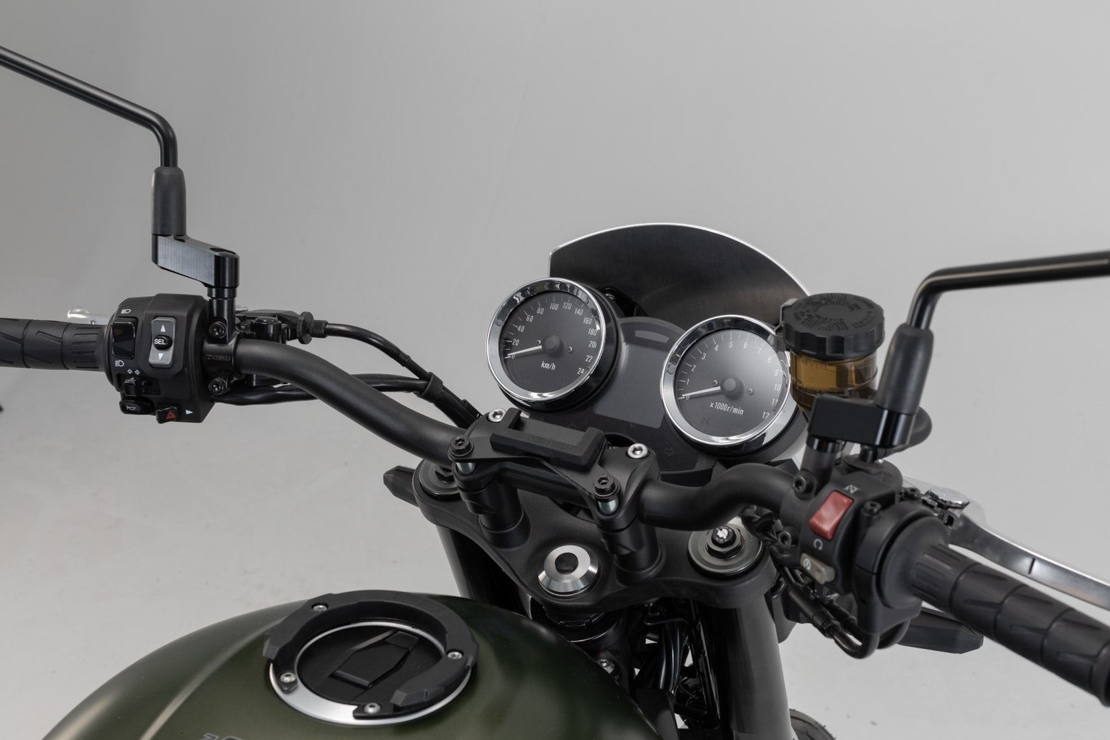 GPS Mount for Cockpit Kawasaki Z900RS/ Cafe (17-) Black