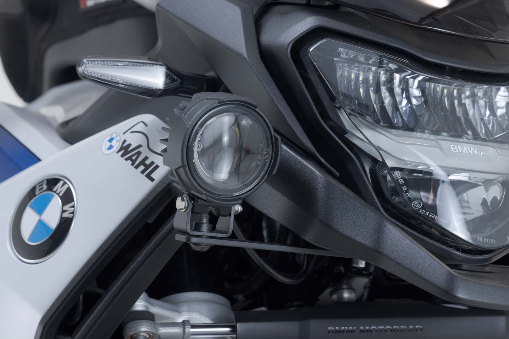 EVO fog light kit Black. BMW F 900 GS (23-).