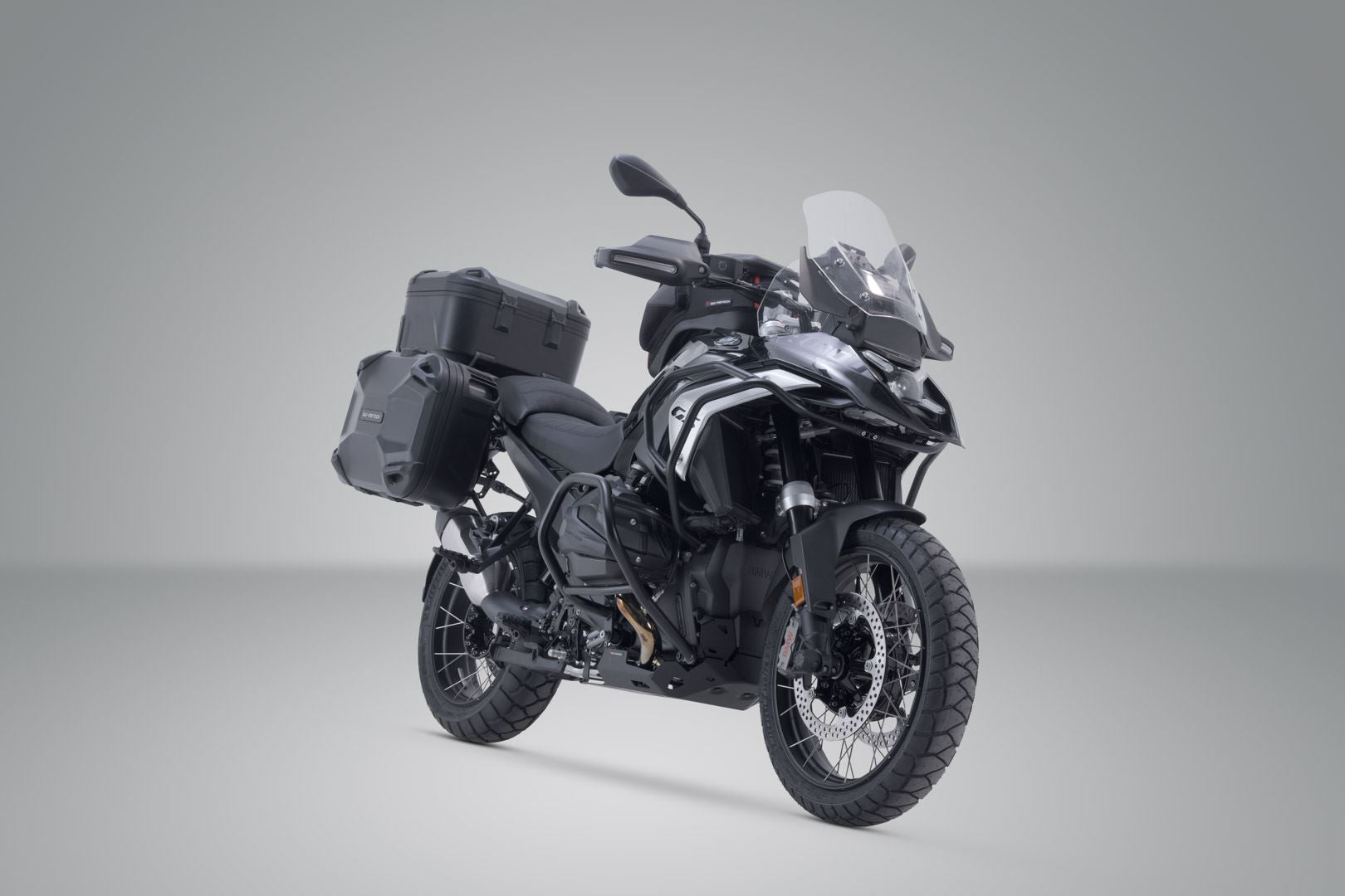 Adventure set DUSC Black. BMW R 1300 GS (23-).