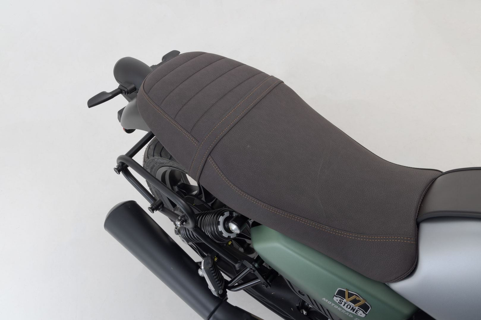 Moto Guzzi V7 IV Special / Stone V7 Stone Corsa.