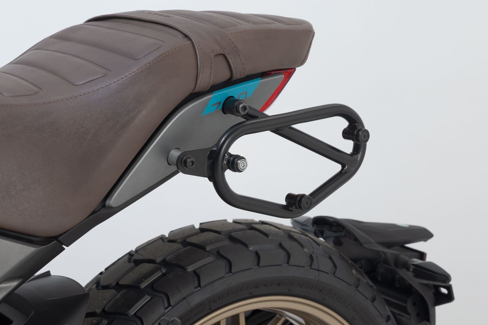 SLC side carrier left CFMoto 700CL-X Heritage (22-)