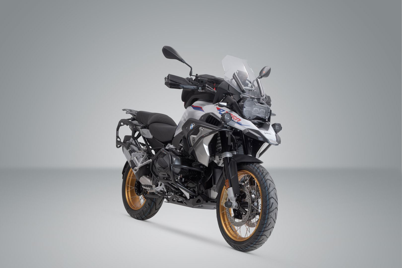 Adventure set DUSC Black. BMW R 1250 GS / Adv (21-) with Rallye seat.